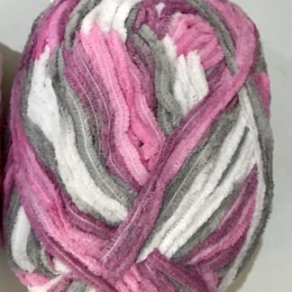 Glittery blanket yarn (equivalent to 10ply thickness)