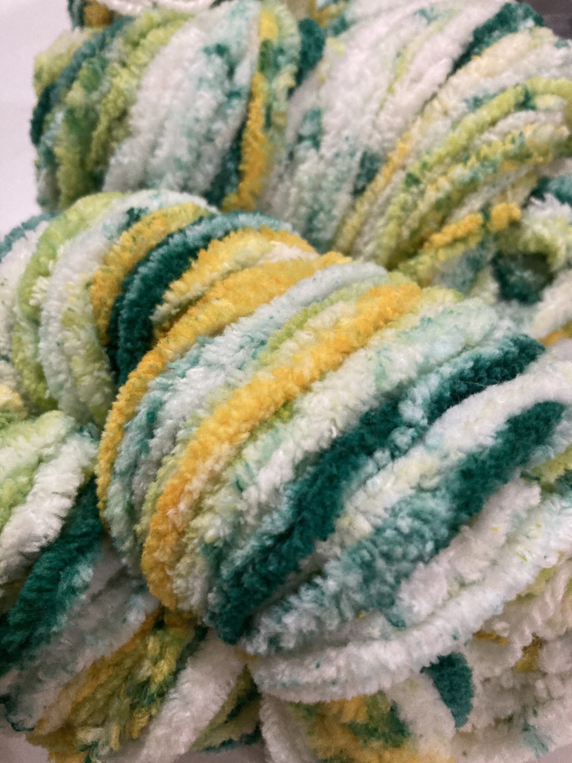 Blanket Yarn/Chenille Yarn Green Multi (Buy 1 Get 1 Free) – The Crochet  Bella